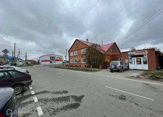 Продаю дом, 390 м2, село Упорово, улица Чивилёва, 1