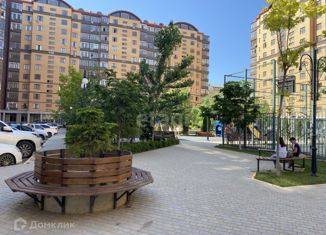 Продается 2-комнатная квартира, 73 м2, Каспийск, ЖК Family, Кавказская улица, 31А