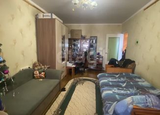 Продам 2-комнатную квартиру, 50.3 м2, Строитель, улица 5 Августа, 2