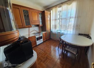 Трехкомнатная квартира в аренду, 86 м2, Новосибирск, проспект Карла Маркса, 1, метро Октябрьская