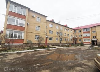 Трехкомнатная квартира на продажу, 64.2 м2, Оренбургская область, Советская улица, 20
