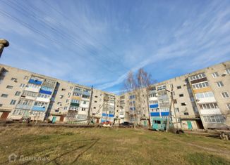 Продается 2-ком. квартира, 48 м2, деревня Погребы, Заводская улица, 9