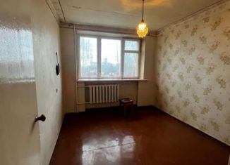 Продам 4-комнатную квартиру, 63 м2, Сальск, Социалистическая улица, 168
