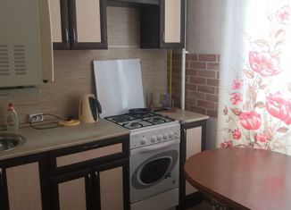 Сдам однокомнатную квартиру, 38 м2, Нижнекамск, Лесная улица, 25