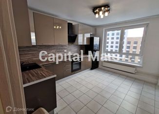 Сдаю 3-комнатную квартиру, 80 м2, Москва, улица Поляны, 5Ак1, метро Улица Скобелевская