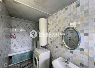 Продаю 3-ком. квартиру, 69 м2, Киров, улица Щорса, 26