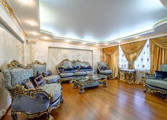 Продаю 3-ком. квартиру, 122 м2, Санкт-Петербург, проспект Маршала Жукова, 36к1, метро Проспект Ветеранов