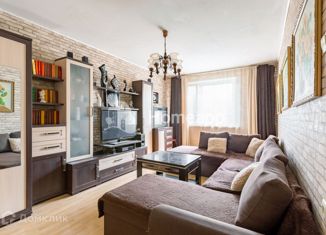 Продаю трехкомнатную квартиру, 72.5 м2, Москва, бульвар Адмирала Ушакова, 8, бульвар Адмирала Ушакова