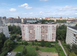 Продажа двухкомнатной квартиры, 71.3 м2, Санкт-Петербург, улица Подвойского, 24к3, метро Улица Дыбенко