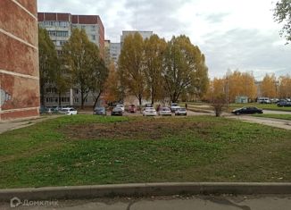 2-комнатная квартира на продажу, 49.3 м2, Десногорск, 3-й микрорайон, 13