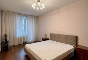 Продам 2-ком. квартиру, 50 м2, Краснодар, улица Петра Метальникова, 5к1, ЖК Времена года