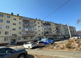 3-комнатная квартира на продажу, 61.6 м2, Приморский край, улица Адмирала Угрюмова, 6