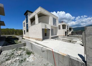 Продаю дом, 199 м2, Геленджик, Центральная площадь