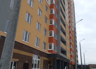 Продается трехкомнатная квартира, 83.11 м2, Кстово, улица Сутырина