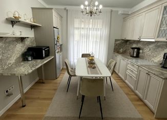 Продаю дом, 300 м2, Сочи, микрорайон Яна Фабрициуса, улица Яна Фабрициуса, 2/6В