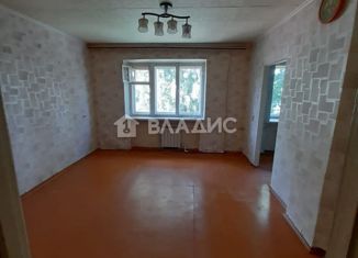 Продаю 2-комнатную квартиру, 36 м2, посёлок Дубки, Огородная улица, 3