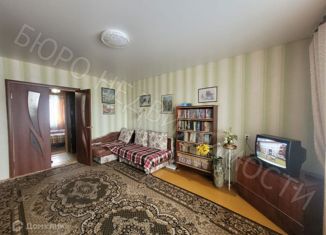 Продам трехкомнатную квартиру, 61.9 м2, Саратовская область, Спортивная улица, 2