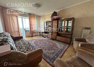 Продаю 2-комнатную квартиру, 65.2 м2, Омск, улица Конева, 32