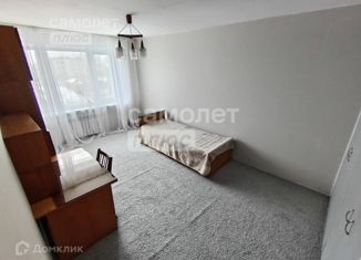 Продам трехкомнатную квартиру, 61 м2, Петропавловск-Камчатский, улица Карбышева, 12