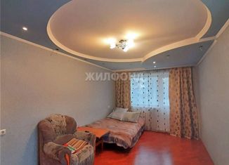 Продажа 3-ком. квартиры, 61.2 м2, Осинники, улица 50 лет Октября, 9