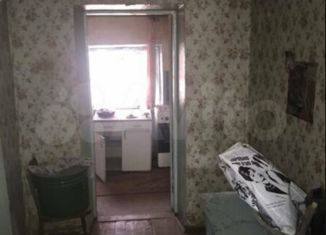 Продаю трехкомнатную квартиру, 49.6 м2, село Червоное, Полтавская улица, 1