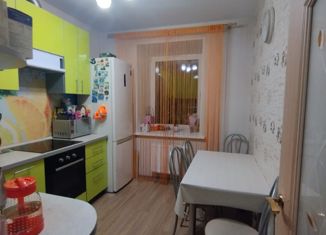 Продажа 2-комнатной квартиры, 52.7 м2, Татарстан, улица Рауиса Гареева, 94