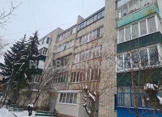 Продам трехкомнатную квартиру, 58.9 м2, Курская область, улица Большевиков, 84