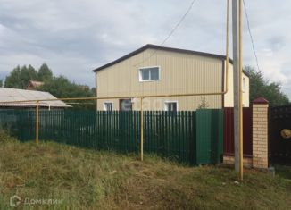 Продаю дом, 200 м2, село Александровка, улица 50 лет Победы, 59