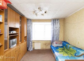 Комната на продажу, 14 м2, Тюменская область, улица Республики, 220