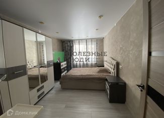 Четырехкомнатная квартира на продажу, 70.5 м2, Сарапул, улица Мельникова, 7