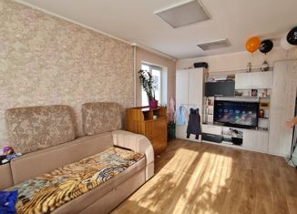 Продаю 3-комнатную квартиру, 61 м2, Арсеньев, улица Жуковского, 11