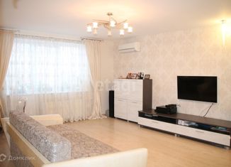 Продам 3-ком. квартиру, 90 м2, Ижевск, Карлутский район, Совхозная улица, 1А