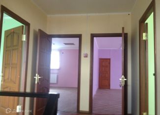 Сдается офис, 283 м2, Избербаш, улица Маяковского, 160