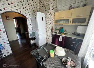 Продажа 2-ком. квартиры, 67.7 м2, Осташков, Рабочая улица, 29