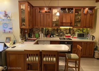 Продажа 3-ком. квартиры, 90 м2, Москва, Перовская улица, 49/53, Перовская улица