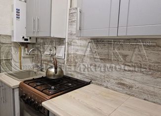 Продаю 1-ком. квартиру, 28.6 м2, Петергоф, улица Братьев Горкушенко, 9к2
