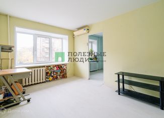 Продажа 2-комнатной квартиры, 42.9 м2, Ярославль, улица Чкалова, 53