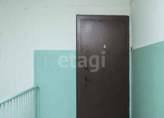 Продается 2-комнатная квартира, 41.5 м2, Сургут, улица Есенина, 16