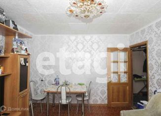 Сдается в аренду двухкомнатная квартира, 37.1 м2, Сургут, улица Григория Кукуевицкого, 5/3