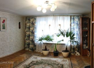 Продам трехкомнатную квартиру, 57 м2, Санкт-Петербург, бульвар Алексея Толстого, 40