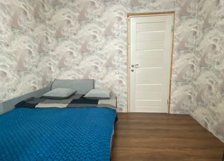 Продается 3-комнатная квартира, 50 м2, дачный посёлок Кокошкино, улица Дзержинского, 1