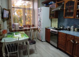 Продается 4-комнатная квартира, 85 м2, Александров, улица Ленина, 22
