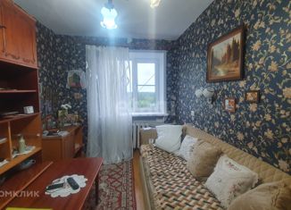 Продается 3-комнатная квартира, 56.6 м2, Псковская область, улица 1 Мая, 10