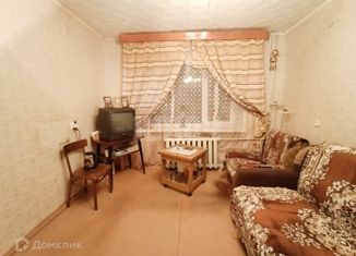 Продается комната, 13 м2, городское поселение Город Сокол, улица 40-летия Октября, 11