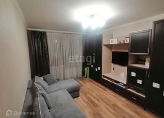 Продается двухкомнатная квартира, 40 м2, Москва, улица Демьяна Бедного, 17к1, метро Народное Ополчение