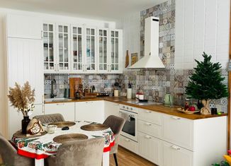 Продам 2-ком. квартиру, 64 м2, поселок Бугры, Английская улица, 8, ЖК Энфилд