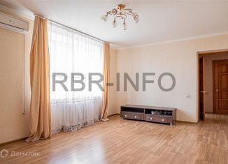 Продажа 2-ком. квартиры, 65 м2, Ставрополь, улица Пирогова, 62/6, микрорайон № 34