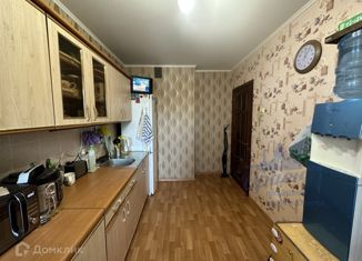 Продается трехкомнатная квартира, 71.6 м2, Нижний Новгород, улица Адмирала Макарова, 4к5, метро Заречная