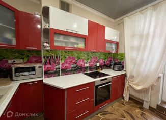 Продам 1-ком. квартиру, 45 м2, Казань, улица Баки Урманче, 5, ЖК Солнечный Город