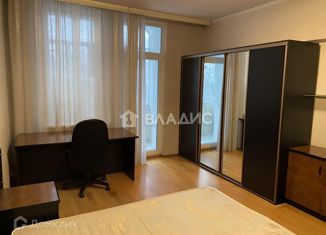 Продается 2-ком. квартира, 64 м2, Москва, улица Кедрова, 4к3, улица Кедрова
